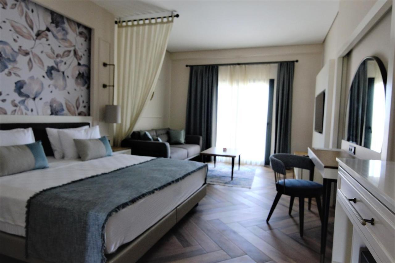 Soliport Hotel & Spa Alacati Exterior photo